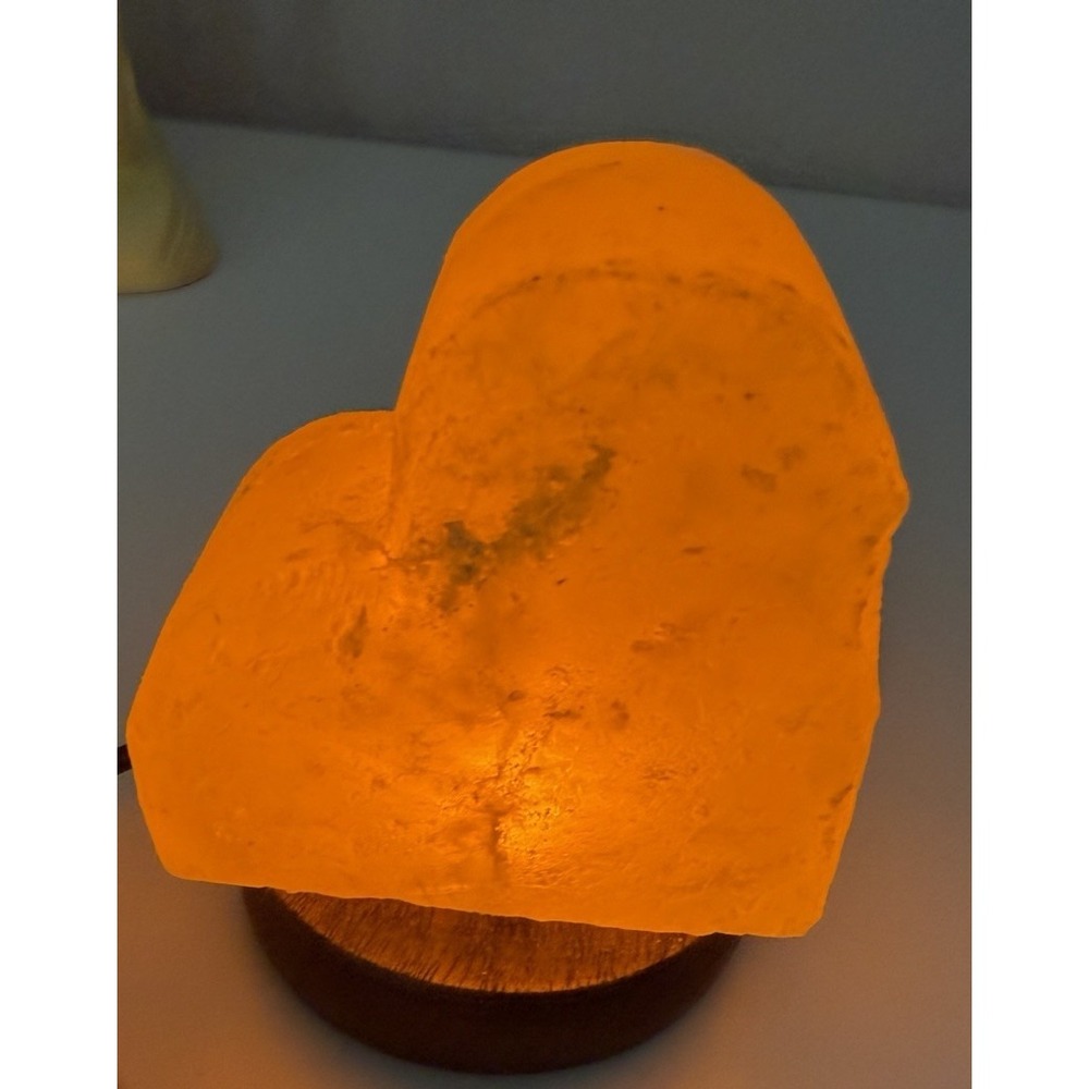 Heart Shape Table Lamp‎ light up pink Himalayan - USB 4x4 inches Decor Health